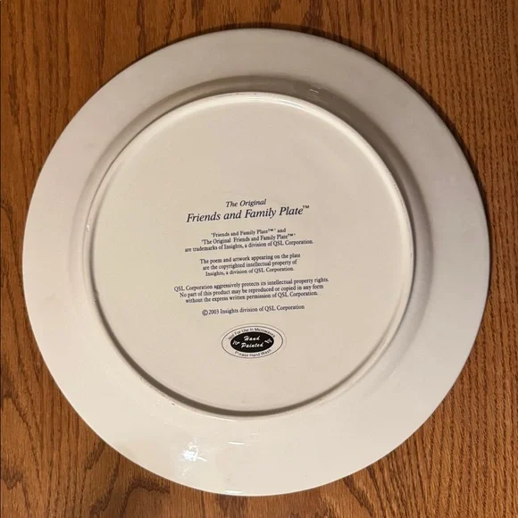 Vintage 2003 Friends and Family Ceramic Plate with Multicolor Design - Picture 4 of 5